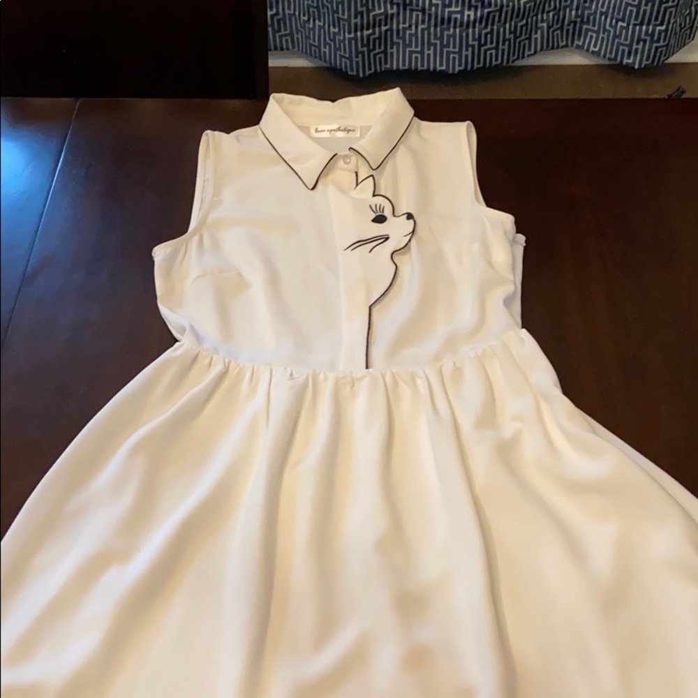 Cat White Sleeveless Crepe Retro Inspired Dress